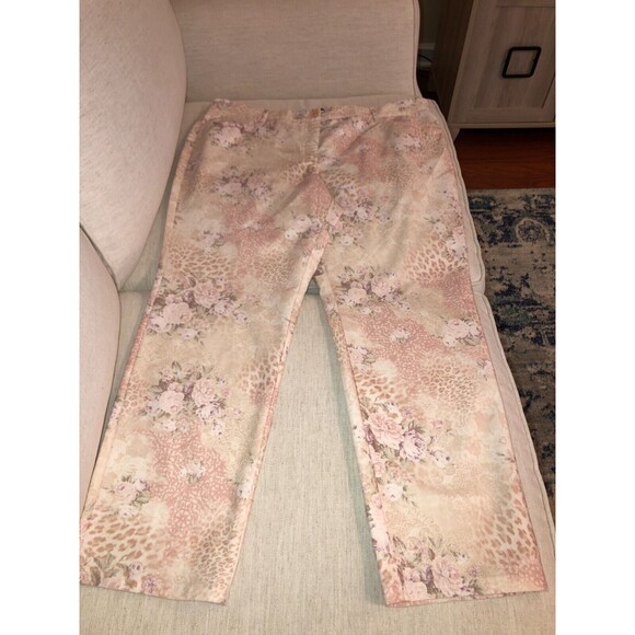 Cosma Nano Fabric Floral Pink & Beige 16P Cotton Blend Pants with Spandex - Picture 12 of 12